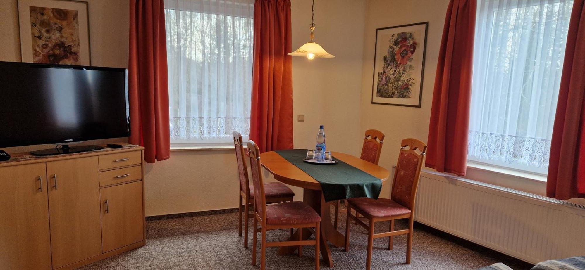 Galeriecafe Und Pension Ambiente Zittau Bagian luar foto